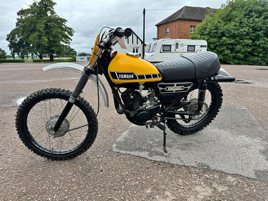 1975 YAMAHA DT100 RESTORED TO MX ENDURO BIKE