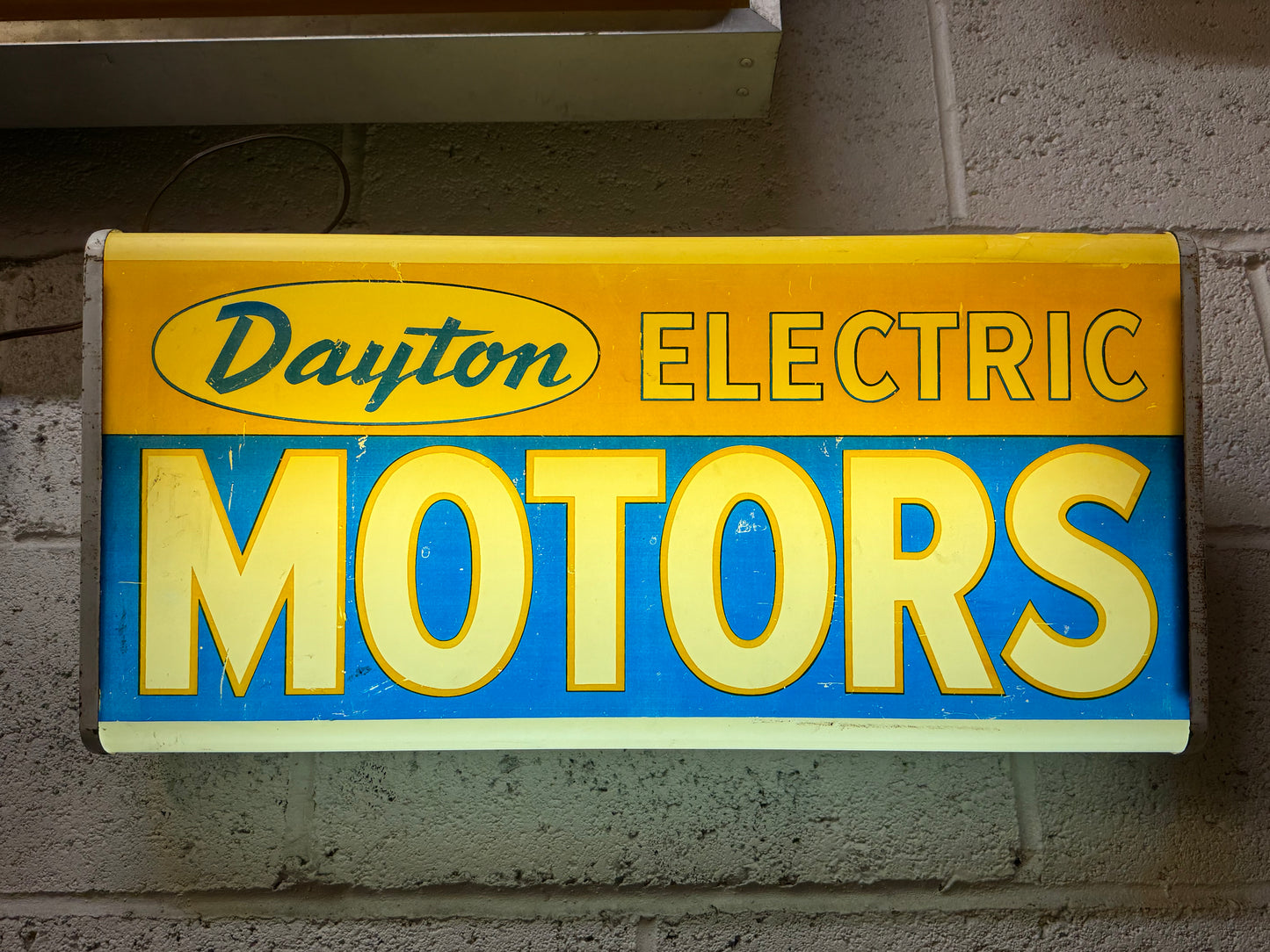 DAYTON ELECTRIC MOTORS LIGHT UP SIGN