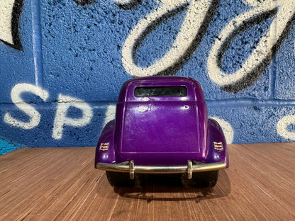 1940 PURPLE FORD SEDAN DELIVERY 1/18 SCALE MUSCLE MASHINES