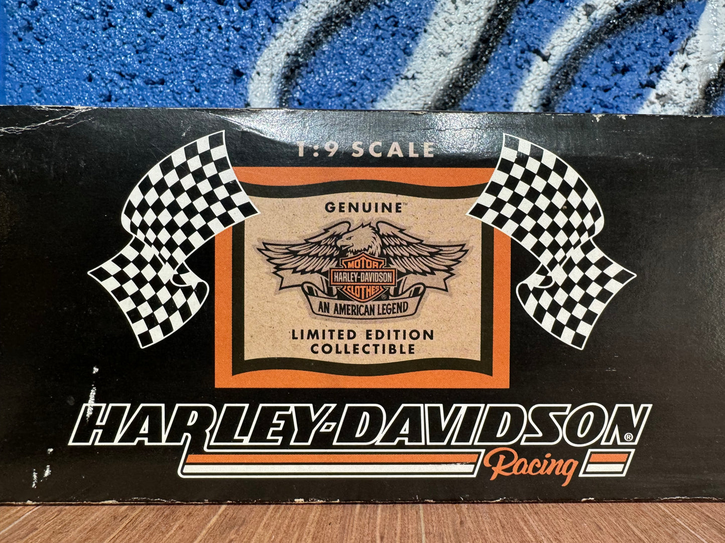 GENUINE HARLEY-DAVIDSON RACING VR1000 1:9 MODEL