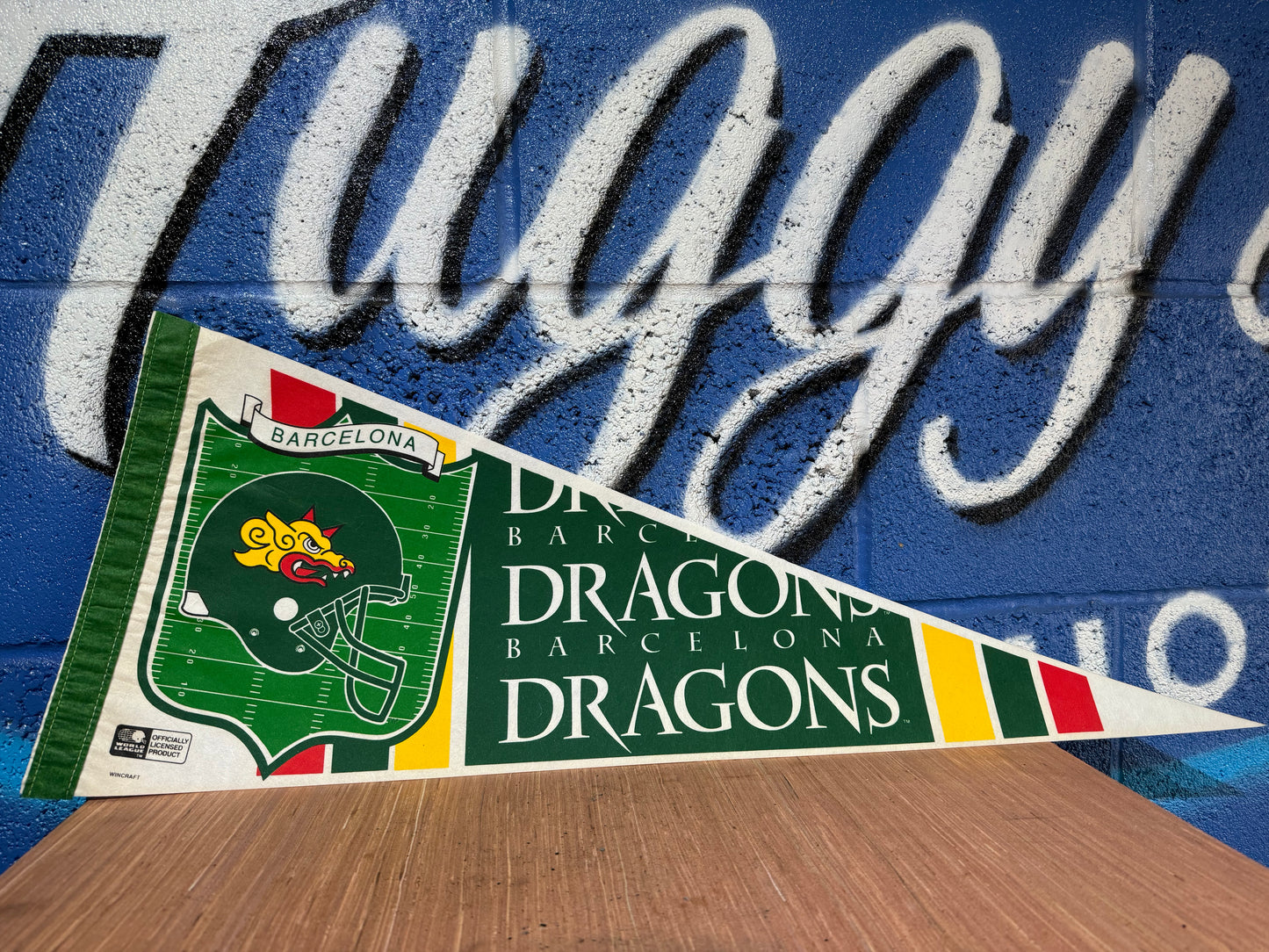 VINTAGE WORLD LEAGUE BARCELONA DRAGONS FELT PENNANT