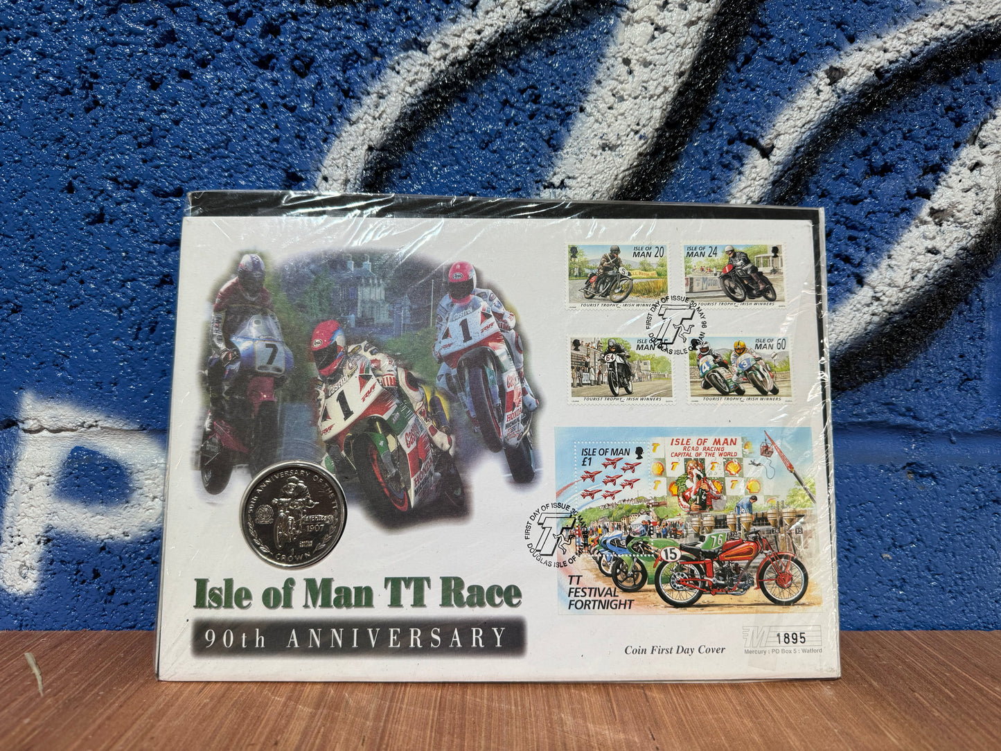 VINTAGE 1996 TT ISLE OF MAN 90TH ANNIVERSARY COIN AND CARD