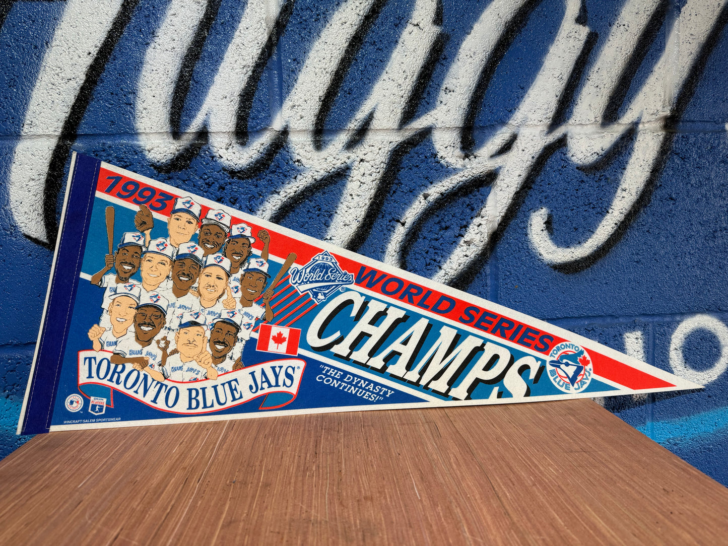 VINTAGE WORLD LEAGUE TORONTO BLUE JAYS 1993 CHAMPS FELT PENNANT