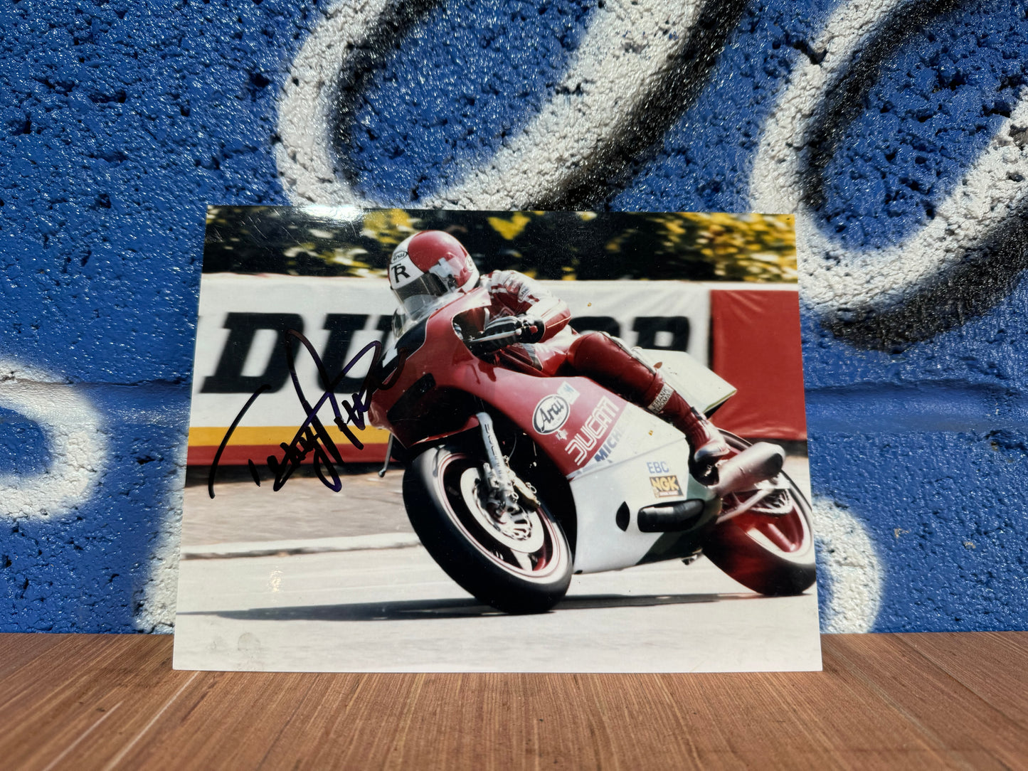 GENUINE TONY RUTTER HAND SIGNED PHOTO