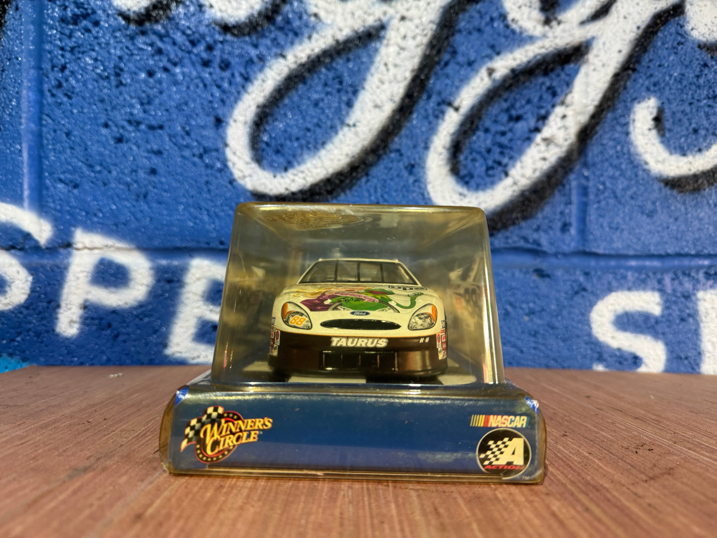 VINTAGE ACTION RACING DALE JARRETT DIE CAST MODEL