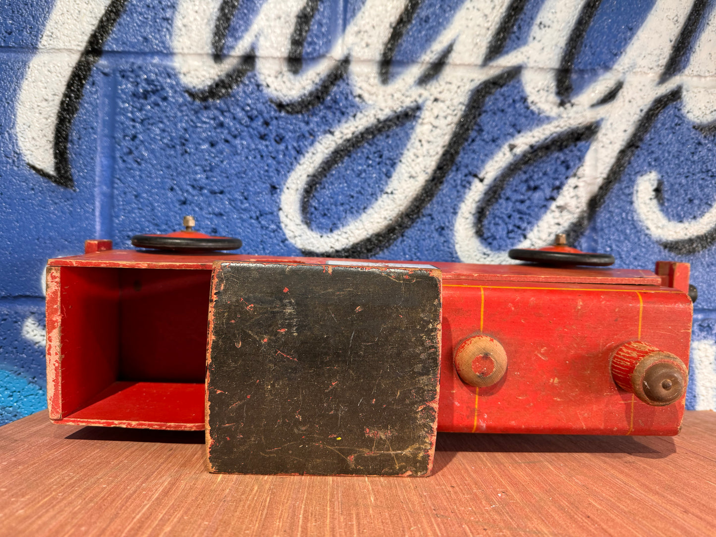 VINTAGE TRI-ANG RED WOOD PULL ALONG TRAIN TOY