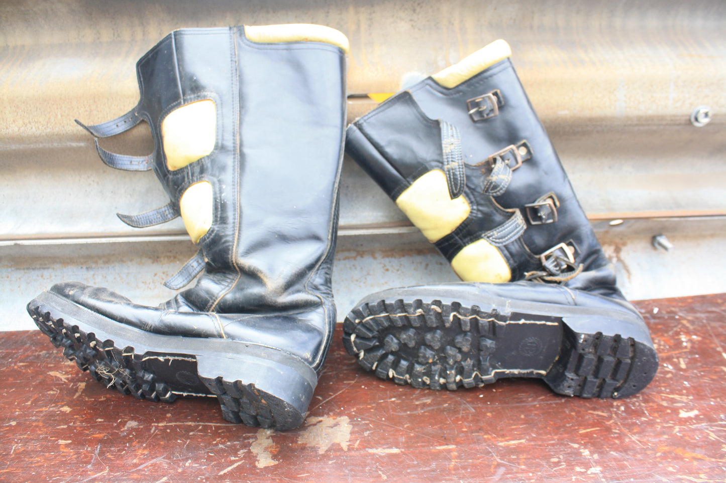 VINTAGE SIZE 9? HALLMAN SALON BLACK LEATHER ENDURO BOOTS