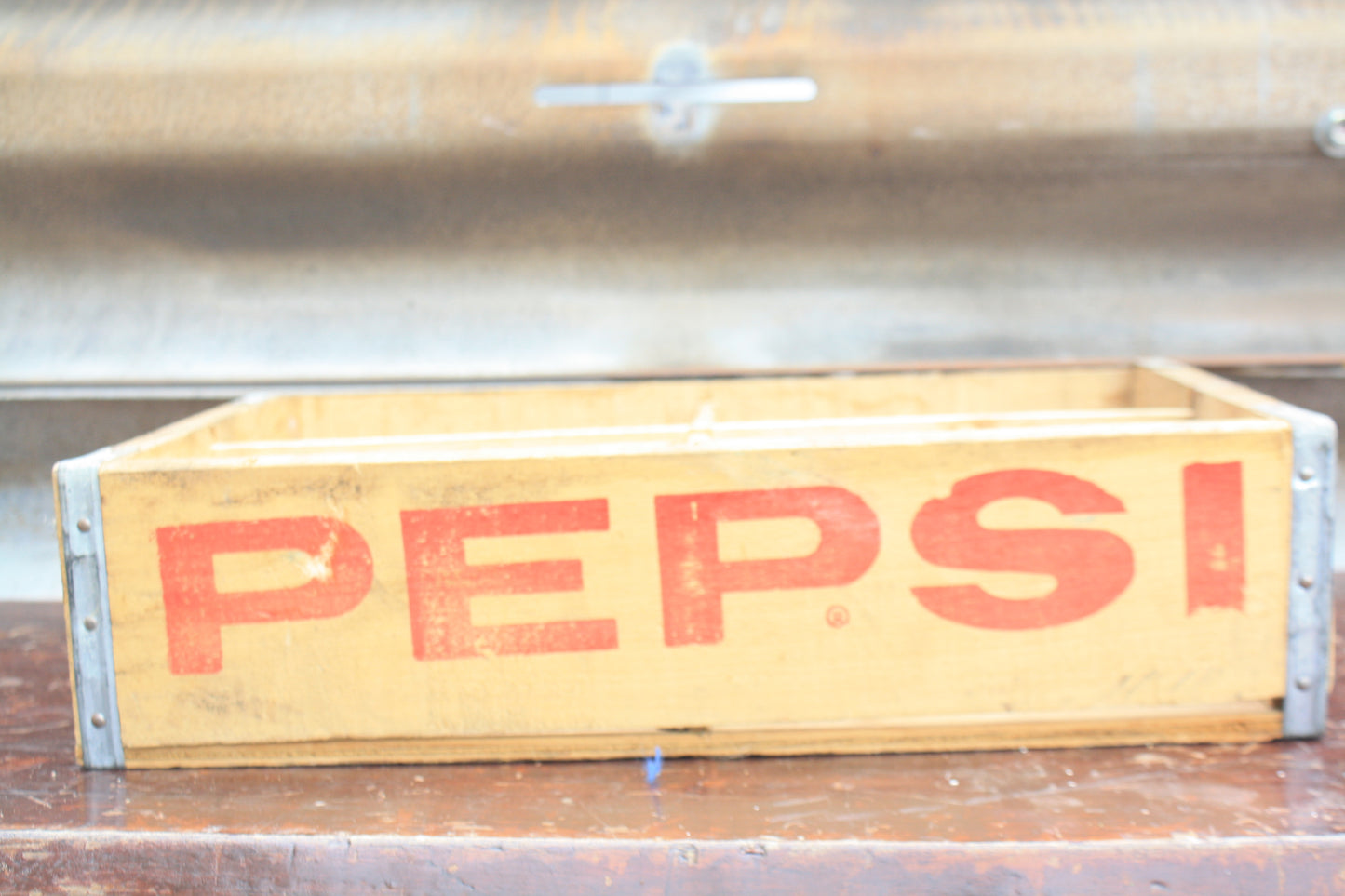 VINTAGE PEPSI COLA WOODEN CARRYING CRATE