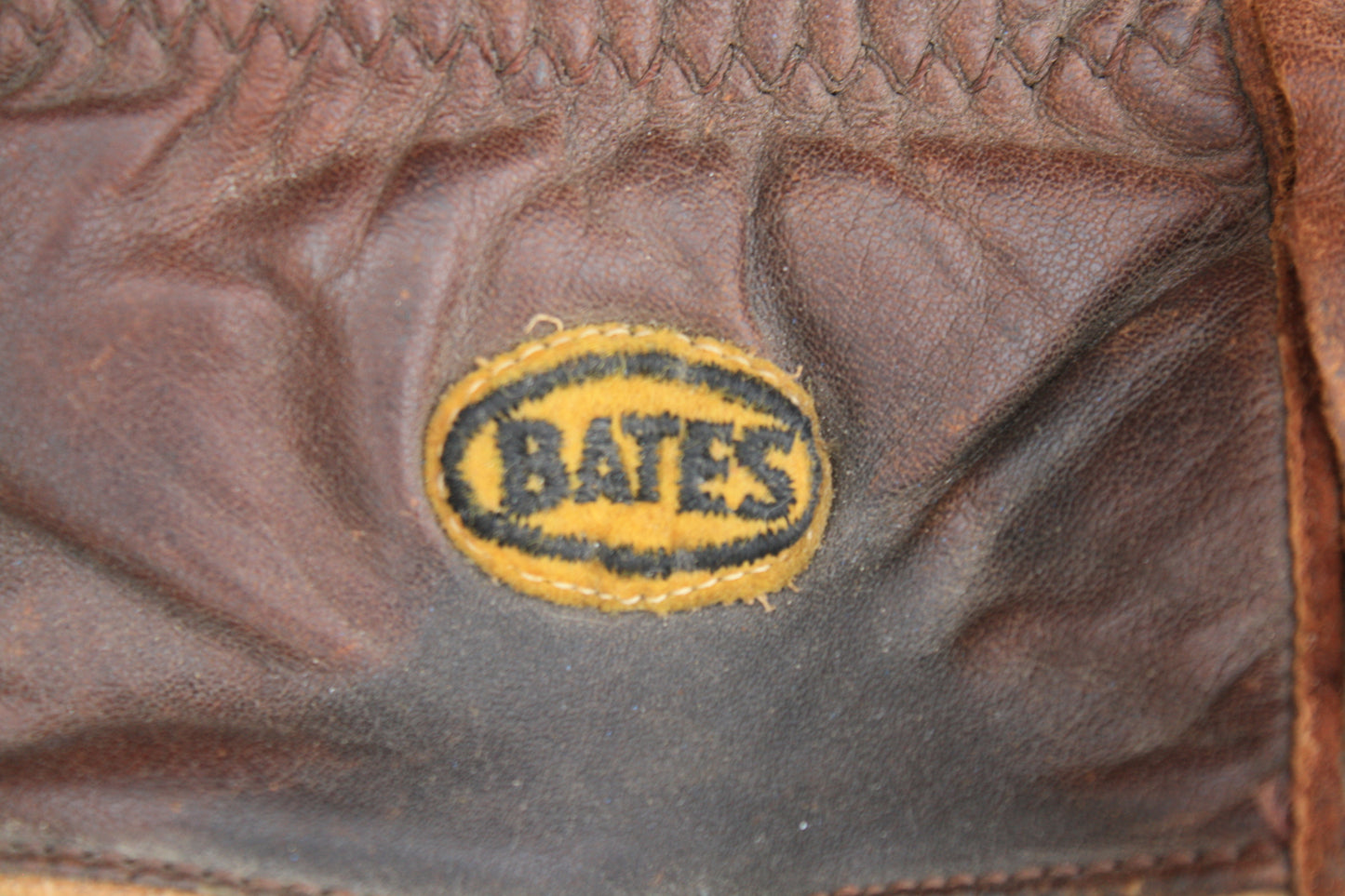 VINTAGE BATES SMALL? BROWN LEATHER MOTORBIKE GLOVES