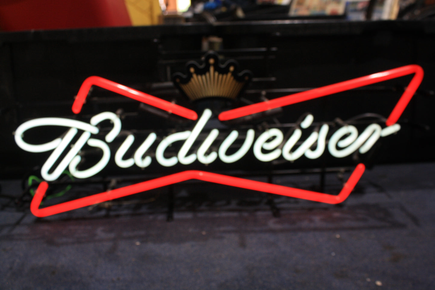 VINTAGE BUDWEISER NEON SIGN