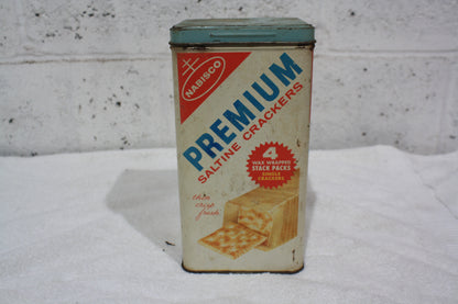 VINTAGE 1969 NABISCO PREMIUM SALTINE CRACKER'S TIN