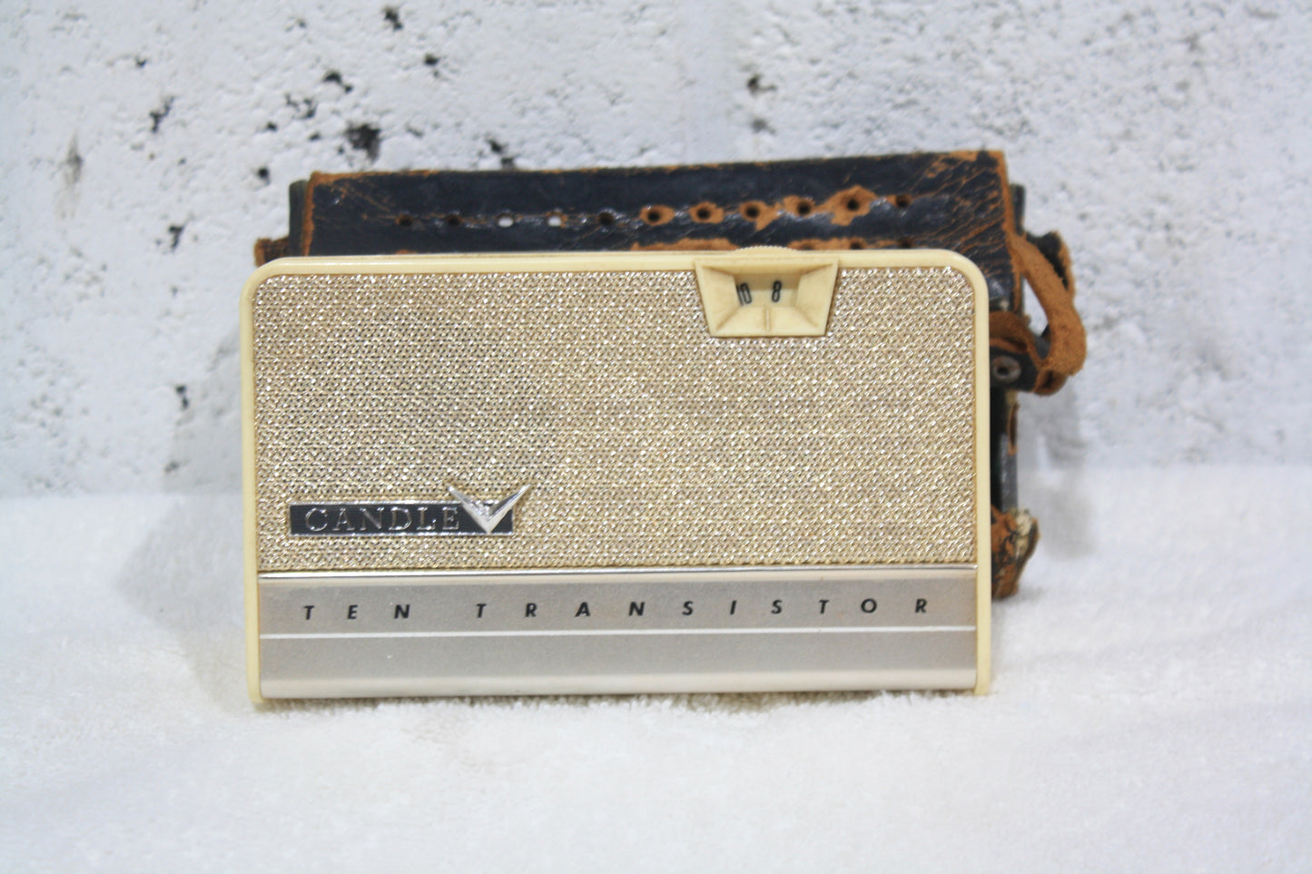 VINTAGE 1962 CANDLE TEN TRANSISTOR RADIO JAPANESE