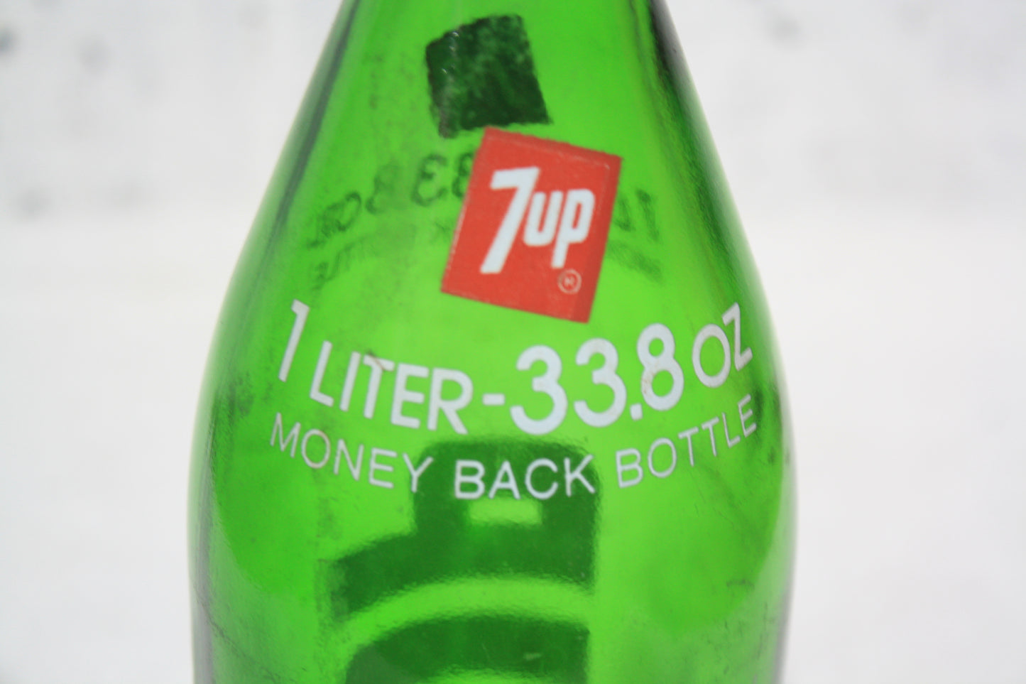 VINTAGE 1L 7.UP MONEY BACK BOTTLE GLASS BOTTLE