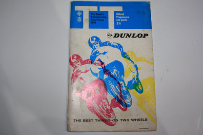 VINTAGE 1968-76 TT ISLE OF MAN OFFICIAL TRACK PROGRAMME AND GUIDES